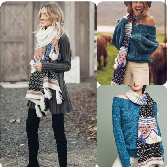 Anthropologie Accessories - Anthropologie Hydrangea Tassel Scarf